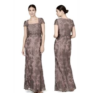 Adrianna Papell Women's Metallic Embroidered Gown SZ 6 NWT